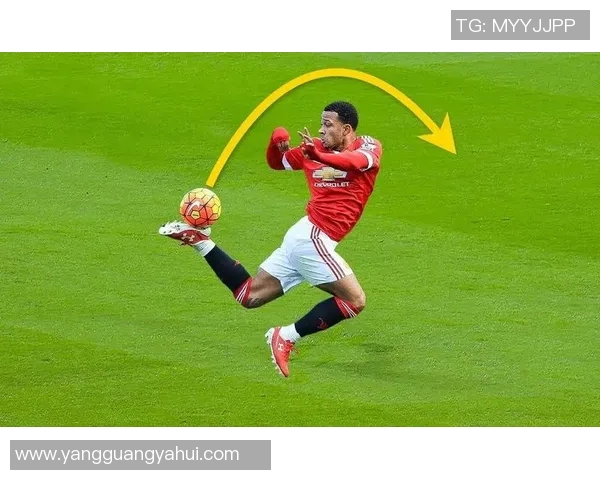 街球与足球结合的明星球员盘点及其精彩瞬间回顾