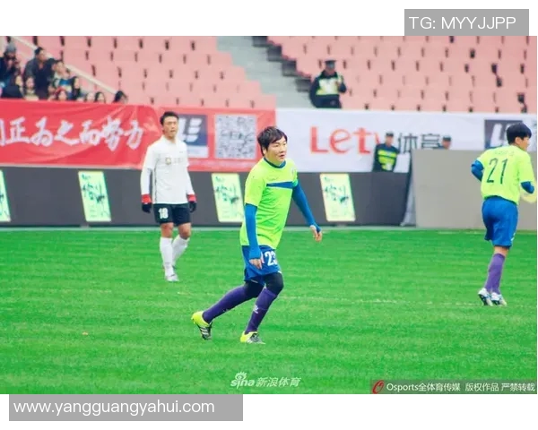 足球明星热衷拔罐疗法揭秘运动员如何通过传统疗法提升竞技状态 足球明星热衷拔罐疗法揭秘运动员如何通过传统疗法提升竞技状态